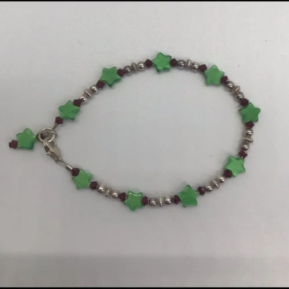 Sterling Christmas Green Star‎ Bracelet